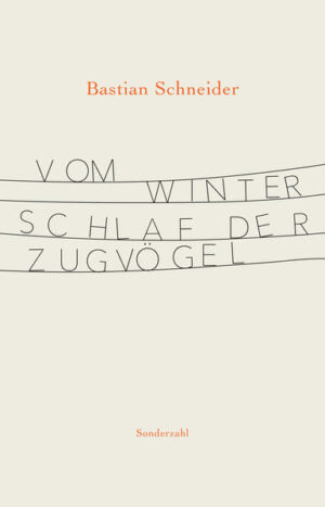 »Wie in einer Schneekugel liegt die Erinnerung unter Glas, die ganze Welt als Miniatur, die Kindheit, als die eigene Stadt noch die einzige war, eine Metropole.« Luftgetier und Vogelbilder - wie sie die von Schnee, Staub und Stadt bedeckte Kindheit hervorzuzaubern vermögen, davon erzählt Bastian Schneider in seinem Debüt »Vom Winterschlaf der Zugvögel«. Eine Sammlung von Miniaturen wie in einem Setzkasten voll mit Möwen, Tauben, Krähen, Schwalben, Bussarden und Wellensittichen: lebendig, tot, ausgestopft, gemalt, oder als Allegorie. Bastian Schneider zeichnet Bilder einer Welt zwischen Wachsein und Traum, die über die Sprache, die geheimnisvolle Verbindung zwischen Vogelkörpern und Buchstaben reflektieren und über den Punkt, an dem sich »endlich die Ontologie in Ornithologie auflöst«. Die Erinnerung ist ein Zugvogel, der Winterschlaf hält, ein paradoxes Geschöpf, das unweigerlich Bild texte ausbrütet, während es vorgibt, zu schlafen, zu vergessen. Walter Benjamins Formulierung, dass die Vögel »eine ununterbrochene, unabsehbare Folge von Zeichen, ein ganzes, unsäglich veränderliches, flüchtiges Schwingengeflecht - aber ein lesbares« zu weben scheinen, trifft auch die Stimmung von Bastian Schneiders Texten in all ihrer fragilen Kraft.