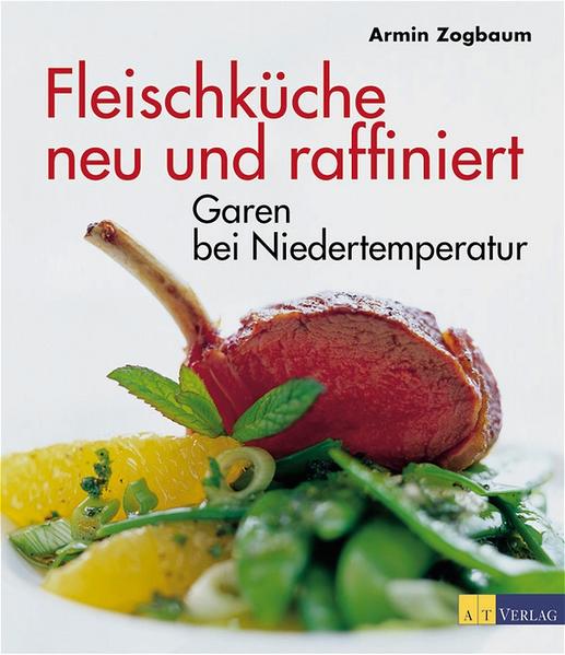 Das Garen bei Niedertemperatur - das Nachziehenlassen bei 70 bis 80 Grad im Backofen - ist die vielfach bewährte, genial einfache und sichere Methode um zartes, saftiges und aromatisches Fleisch zu erhalten Rund 70 neue Rezepte aus der jungen, kreativen Küche bringen den Vorteil dieser Garmethode voll zur Geltung. Um ganz nach dem Lustprinzip auswählen zu können, ist das Buch - nach Geschmacksrichtungen - in die vier Kapitel 'Europäisch', 'Asiatisch', 'Mediterran' und 'Karibisch' eingeteilt. Ausserdem enthält es über 30 Vorschläge für passende Saucen und Beilagen. Die Auswahl umfasst sowohl Rezepte für die schnelle Alltagsküche wie auch viele attraktive, festliche Gerichte für besondere Gelegenheiten. Das Buch zum Niedertemperaturgaren im modernen, jungen Gewand - die sichere und erfolgreiche Fleischgarmethode für alle Gelegenheiten! Mit einer praktischen Einführung und umfassender Tabelle zur den Brat- und Garzeiten. Rezeptbeispiele aus dem Inhalt: Europäisch Hühnerbrüstchen mit Zitronenmelissensauce und Patissongemüse Entrecôte, in Gewürzen mariniert, mit Schalottenconfit Lammgigot im Wiesengras Schweinsfilet in Gewürzkruste mit Balsamico-Pfirsichen Hirschkarree auf saftigem Kürbisragout Mediterran Involtini auf Cherrytomatengemüse Rosmarin-Kalbskoteletts mit Aïoli und gegrillten Patissons Kalbsschnitzelchen mit Coppa und Basilikum Lammhüftchen mit Gremolata Schweinsbraten, mit sonnengedörrten Tomaten und Oliven gefüllt Karibisch Limetten-Curry-Kalbsschnitzel mit erfrischender Salsa Kubanische Kaninchenröllchen an Esmeraldasauce Würzige Roastbeefspiesse an kalter Avocadosauce Tobago-Schweinsfilet auf pikanter Ananas Schweinskotelett an Caipirinha-Schaumsauce Asiatisch In Schwarztee gegartes Kalbsfilet auf Grünteerisotto Chinesische Knusperente Poulet-Melonen-Curry mit Basilikum Pouletspiesse mit Lychees und Erdnussdip Rindsgeschnetzeltes mit Crevetten Gemüse und Nudeln und 50 weitere Rezepte