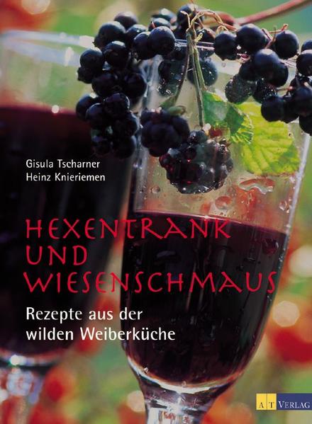 Ein kulinarisch-lustvoller Spaziergang durch das Jahr, mit vielfältigen Anregungen, den Reichtum der Natur, von Wiesen, Wäldern, Steinbrüchen und Halden, neu zu entdecken. 175 unkomplizierte Rezepte aus der Hexen- und Naturküche zeigen, welche Kraft und Vielfalt in den alltäglichsten Pflanzen, Kräutern, Beeren und Blüten stecken, wie sie gesammelt, geerntet, konserviert und in kulinarische Leckerbissen verwandelt werden können. Der klare und doch geheimnisvolle Rhythmus des Jahreslaufs gibt den Grundton: ein ständiges Fliessen mit Momenten des Innehaltens, des Festens und Feierns. Die Einbettung ins Naturjahr vermittelt Geborgenheit und Gleichgewicht. Essen, Trinken, Baden, Tee brauen und Räuchern ... Lust soll es machen, beim Sammeln, Zubereiten und Geniessen.