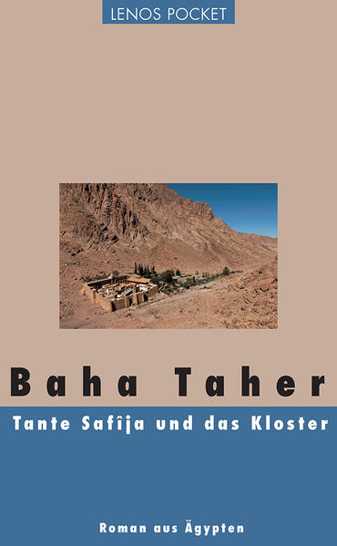 "Tante Safîja und das Kloster" des ägyptischen Romanciers Baha Taher ist eine Tragödie im klassischen Sinn. Schauplatz ist ein Dorf in der Nähe von Luxor während der sechziger Jahre, zu einer Zeit, als das Zusammenleben zwischen Muslimen und Christen eine Selbstverständlichkeit war. Safîja, eine bildhübsche junge Frau, gibt nach anfänglichem Schock ihr Einverständnis zur Heirat mit dem Konsul-Bey, einem um vieles älteren Mann, obwohl sie, davon ist das ganze Dorf überzeugt, dessen jungen Neffen Harbi liebt, der aber nie um ihre Hand angehalten hat. Die Beziehung zwischen dem reichen Onkel und Harbi verschlechtert sich dramatisch, als Safîja einem Sohn das Leben schenkt. Das Gerücht geht um, Harbi wolle das Kind umbringen, um selbst den Konsul zu beerben. In der Folge eskaliert die Situation, und Harbi tötet den Onkel in Notwehr. Safîja aber schwört Rache. Baha Taher erzählt - aus der Sicht eines Jungen, der in seine hübsche 'Tante' verliebt ist - die Geschichte einer bizarren Leidenschaft einfühlsam, spannend und, trotz aller Tragik, mitunter witzig. Eindrücklich sind die farbigen, dichten Schilderungen des alltäglichen Lebens und des Umgangs der Dorfbewohner mit den Mönchen des nahe gelegenen koptischen Klosters.