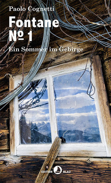 Eine Schaffenskrise und das festgefahrene Leben in Mailand bringen Paolo auf die Idee, sich für eine Zeit von der Zivilisation zu verabschieden. Inspiriert von Henry David Thoreau, Chris McCandless und anderen Eremiten mietet er eine Hütte in den Bergen - Fontane Numero 1 -, nicht weit von dort, wo er als Kind die Sommer verbracht hat. Als Ende April das Abenteuer beginnt, erwarten ihn da oben Reste von Schnee, das Rauschen des Winds und das Schweigen der Steine. Das Dasein auf 2000 Meter Höhe bringt die einfachen Dinge zurück: Holz hacken, Feuer machen, die Gegend erkunden, einen Garten anlegen. Paolo spricht mit den Tieren, liest Bücher, hört seltsame Geräusche in der Nacht. Wochenlang sieht er keine Menschenseele, bis aus dem Nebel doch eine Gestalt auftaucht. Paolo Cognettis Hüttenbuch erzählt von der schönen, schrecklichen Einsamkeit, in der man sich selber näherkommt, von einer nicht gekannten Freundschaft und - wir lesen den Beweis - von der Wiederkehr der verlorenen Sprache.