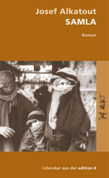 Palästina 1947: Zwei Jahre nach Ende der Massenvernichtung der europäischen Juden im Holocaust wird aufgrund eines Beschlusses der Vereinten Nationen auf dem Territorium des bisher von Grossbritannien verwalteten Protektorats der Staat Israel ausgerufen. Nur kurze Zeit später marschieren jüdische Streitkräfte in die von Arabern besiedelten Gebiete ein und entfachen den ersten Palästinakrieg unter Beteiligung der umliegenden Staaten. Nasser ist zu diesem Zeitpunkt sechs Jahre alt, als er völlig unerwartet aus Kindheitsträumen gerissen und gewaltsam aus seinem Heimatdorf vertrieben wird. Von seiner Familie getrennt, beginnt nun ein mitreissender, teils mutiger, teils tieftrauriger Kampf um Überleben, Freiheit und Liebe, der Zeit seines Lebens andauern wird. Nach einer Odyssee über Staatsgrenzen hinweg, an Flüchtlingslagern vorbei und durch gesellschaftliche Engen hindurch, ist er mittlerweile erwachsen und - noch immer staatenlos. Da ihm die Rückkehr in sein Dorf verwehrt bleibt und das Gastland Syrien keine dauerhaften Perspektiven bietet, flüchtet Nasser vor Militär und politischer Destabilität nach Europa. Dank des plötzlichen Ölreichtums seiner ebenfalls im Exil lebenden Geschwister heiratet er, kann in Deutschland studieren und beantragt mit 36 Jahren, wohl wissend nie wieder in seine Heimat zurückkehren zu können, einen deutschen Pass. Es ist die erste Staatsangehörigkeit seines Lebens. Von der Bundesrepublik aus versucht er nach langer Zeit, auf seine fast fremd gewordenen arabischen Wurzeln zurückzublicken. Durch die unschuldigen Augen eines Kindes, das weder Feinde noch Nationen kennt, erinnert sich hier ein Betroffener an die Anfänge des Nahost-Konflikts.