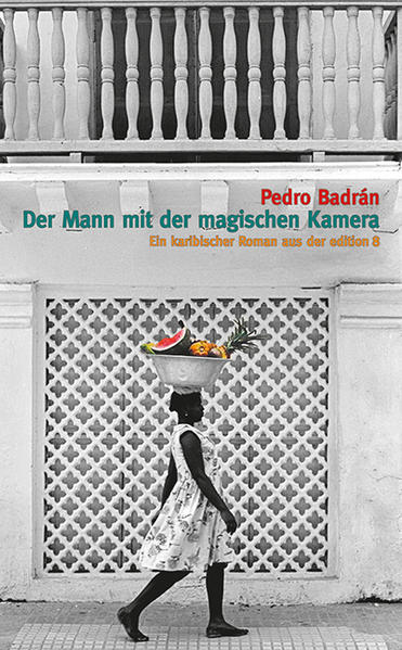 Pedro Badrán erzählt die Geschichte eines vom Abriss bedrohten Hotels am Strand von Cartagena de Indias und damit die Geschichte all derer, die mit dem Hotel verbunden sind: Gäste, Eigentümer, Angestellte und Fans der mythischen Gestalt Tony Lafont, des Mannes mit der magischen Kamera, der verschwand und auf dessen Rückkehr alle warten. Die Hauptpersonen sind eine geheimnisvolle hübsche Jongleurin, die auf der Suche nach Tony Lafont ist