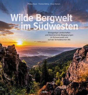 Wilder Wald, wilde Alb Das wilde Bergland Baden-Württembergs in beeindruckenden Fotografien Dieser Bildband ist ein wahrer Schatz für alle Naturliebhaber und Abenteurer, die sich für die Schönheit und Vielfalt der Natur begeistern. Mit seinen beeindruckenden Bildern nimmt "Wilde Bergwelt im Südwesten" dich mit auf eine unvergessliche Reise durch die majestätischen Berge und Täler der Region.Die Schwäbische Alb lockt mit Superlativen: Steht hier doch mit dem Schaufelsmassiv die größte außeralpine Felswand Deutschlands. Schwarzwald und Alb sind nicht nur beschauliche Wanderreviere, sondern auch wilde Bergwelt. Und dieser spürt unser Bildband nach: mit gelungenen Fotos von Steilwänden und Skitouren, Bergbahnen und Bergwachteinsätzen. Im ersten Teil des Buches erfährst du unter anderem, wie sich der Skibetrieb auf der Schwäbischen Alb mit den Jahren gewandelt hat. Die einstigen Hänge des Alltags werden zu Spielplätzen für Bergsportliebhaber. Tauche ein in die atemberaubende Natur des Oberen Donautals und erlebe den Nervenkitzel des Kanufahrens. Wage dich hinauf auf die größten außeralpinen Felsen Deutschlands und spüre den Adrenalinkick beim Klettern. Der Schwarzwald, ein weiteres Highlight dieser Bergwelt, hat ebenfalls viel zu bieten. Begib dich auf eine Reise zu den Lost Places entlang der Schwarzwaldhochstraße und lass dich von vergessenen Orten in ihren Bann ziehen. Erlebe den traditionellen Viehabtrieb in Oberried und tauche ein in eine längst vergangene Zeit. Aber auch für Bergsportbegeisterte bietet der Schwarzwald ein wahres Paradies. Erkunde die Wildwasserströme und lasse dich von der Kraft der Natur mitreißen. Wage dich auf die herausfordernden Klettersteige und finde deine Balance beim Bouldern. Wenn du dich wirklich trauen willst, dann wage dich sogar ans (Eis-)Klettern und spüre das Kribbeln der Herausforderung. Tauche schließlich ein in die Traditionen des Südwestens. Erfahre alles über die Schiltacher Flößer und ihre faszinierende Geschichte. Erlebe das Fastnachtsbrauchtum und lasse dich von den farbenfrohen Kostümen und den mitreißenden Traditionen verzaubern. Das Buch "Wilde Bergwelt im Südwesten" entführt dich in eine Welt voller Abenteuer, Natur und Tradition. Tauche ein in die Schönheit der Schwäbischen Alb und des Schwarzwalds und lass dich von den fesselnden Geschichten inspirieren. Erlebe den Bergsport in seiner ganzen Vielfalt und entdecke die faszinierenden Traditionen dieser Region. Komm mit auf eine Reise, die dein Herz höherschlagen lässt!