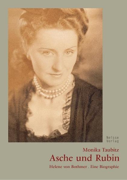 Ihre Lebensstationen führen Helene von Bothmer rund um den Erdball. In New York heiratet der deutsche Diplomat Heinrich Baron von Bothmer das amerikanische Star-Model. Kurz nach Ausbruch des Zweiten Weltkrieges wird Heinrich zurückberufen. Helene folgt ihm und erlebt in Nazideutschland die Schrecken des Krieges. Mehrfach gerät sie in akute Lebensgefahr. Der Pioniergeist der Vorfahren erwacht in ihr und spornt sie zu ungewohnten Entschlüssen und harter Arbeit an. Sie rettet das Familiengut Schwegerhoff bei Osnabrück vor dem Zugriff der Nazis und nach dem Krieg das ererbte Fürstenhäusle in Meersburg am Bodensee aus der Verwahrlosung. Die Betreuung des Museums und die Verbreitung des Werkes der berühmten Dichterin Annette von Droste-Hülshoff werden ihr zur Lebensaufgabe. Eine bewegende Biographie, die spannender nicht erzählt werden könnte, enthält sie doch auch Geschichten von Liebe und Tod. Monika Taubitz unterstützte Helene von Bothmer nachhaltig während der Meersburger Jahrzehnte bei der Museumsarbeit und begleitete sie freundschaftlich auch in ihrem privaten Leben. In persönlichen Gesprächen erhielt unsere Autorin viele Informationen. Diese und die ihr überlassenen Erinnerungsstücke, Fotos, Briefe und Zeitungsausschnitte ergänzen die authentische, einfühlsam geschriebene Lebensgeschichte einer ungewöhnlichen Frau.