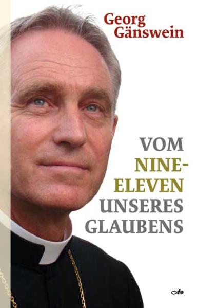 Erzbischof Gänswein beschreibt sein Leben mit Papst Benedikt XVI. im Vatikan als Präfekt des Päpstlichen Hauses: Erzbischof Gänswein wurde 2003 persönlicher Sekretär von Joseph Kardinal Ratzinger und blieb es nach dessen Wahl zum Papst bis heute. Gleichzeitig ist er Präfekt des Päpstlichen Hauses und damit enger Mitarbeiter von Franziskus,Papst. Dieser Band versammelt erstmals ausgewählte Texte Gänsweins aus den letzten sechs Jahren, in denen er mit Papst em. Benedikt zusammen im Kloster Mater Ecclesiae in den Vatikanischen Gärten lebt. Diese Predigten, Vorträge und Interviews von Erzbischof Gänswein beweisen, dass er seinem bischöflichen Wahlspruch "Für die Wahrheit Zeugnis ablegen" radikal treu bleibt. Seine Worte sind eine wunderbare Richtschnur für Christen in der heutigen Kirche und Welt. Mit einem Vorwort des äthiopischen Prinzen Asfa-Wossen Asserate.