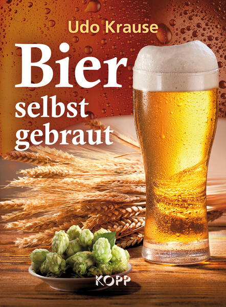 Mit praktischen Schritt-für-Schritt-Anleitungen Bier brauen ist sehr viel einfacher als gedacht. Bier besteht aus nur vier Grundstoffen: Malz, Hopfen, Wasser und Hefe. Mehr Zutaten benötigt der Hausbrauer neben einigen haushaltsüblichen Gerätschaften und etwas praktischer Erfahrung nicht, um ein wohlschmeckendes Bier zu brauen. Und wer selbst braut, hat die Möglichkeit, ein naturnahes und geschmacklich einzigartiges Getränk herzustellen. Entgegen den Produkten aus Großbrauereien, die lange haltbar sein müssen, kann Selbstgebrautes ungefiltert mit aromareichen Inhaltsstoffen hergestellt werden. Ein unvergleichlicher Genuss! Dieser Ratgeber vermittelt Schritt für Schritt alle nötigen Hilfestellungen für die Praxis der eigenen Bierherstellung. Dafür werden alle Zutaten, der Brauvorgang und die dabei benötigten Ausrüstungsgegenstände erläutert. Als Auswahl stehen bewährte Bierrezepte zur Verfügung. Auf dieser Grundlage kann der Hobbybrauer unbegrenzte Rezeptvariationen selbst kreieren. Pils, Lagerbier, Märzen, Bockbier, Alt, Kölsch, Weizenbier, Ale, Rauchbier oder Irish Stout - wer einmal selbst braut, will kein anderes Bier mehr trinken. - Ausführliche Anleitung, auch für Anfänger verständlich - Die 31 besten Bierrezepte für jeweils 20 Liter Bier - Anregungen für individuelle Rezeptideen - Mögliche Braufehler und wie man diese vermeidet - Mit praktischem Brauprotokoll - Genaue Beschreibung der Zutaten sowie Hinweise auf hochwertige Zutaten - Naturreines, frisches Bier schmeckt einfach köstlich - Kontrollierte Qualität durch eigene Herstellung