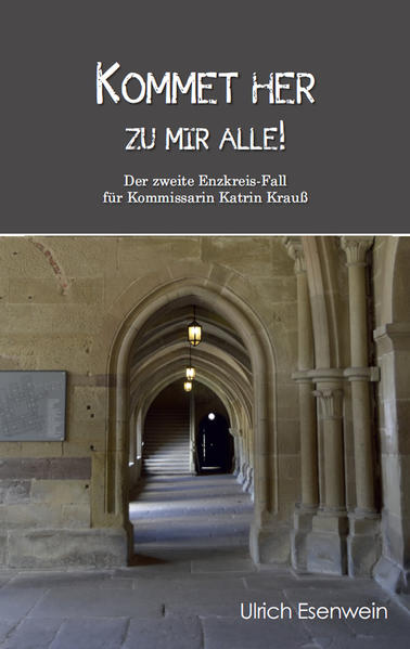 Ulrich Esenwein, Jahrgang 1961, war bis zu einer Mitte Oktober 2014 im Rahmen einer Herz-Operation hervorgerufenen schweren Erkrankung nahezu 25 Jahre, teilweise in zentraler Funktion, für die Staatskanzlei Baden-Württemberg tätig und wurde im September 2016 in den Ruhestand versetzt. Das entsprechende Martyrium, die Ereignisse während seiner langen Krankheitsphase und insbesondere die Pflegemissstände an zwei Kliniken in Stuttgart und Karlsbad hat er in seinem Debüt-Krimi "Schwesterchen, komm stirb für mich! Der erste Fall für Sonderermittlerin Katrin Krauß" beschrieben. "Schwesterchen, komm stirb für mich!" erschien im Verlag Pro Business im Oktober 2016. Der jetzige Folgekrimi - der vierte Fall für Kommissarin Katrin Krauß - spielt zum zweiten Mal im Enzkreis, einem Landstrich nordöstlich der Stadt Pforzheim, in dem die Ermittlerin nun lebt und arbeitet. Auch Ulrich Esenwein ist bis zu seinem Abitur im Jahr 1980 im Enzkreis aufgewachsen und 2009 in die alte Heimat zurückgekehrt.