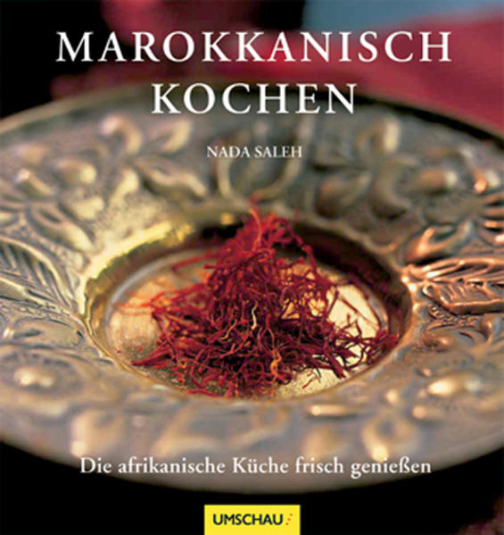 Pralle Feigen, süße Aprikosen, glänzende Auberginen, frische Kräuter und reife Granatäpfel - Marokko steckt voller frischer und leckerer Produkte. Die nährstoffreichen und fettarmen Gerichte mit ihren außergewöhnlichen und köstlichen Kombinationen aus aromatischen Kräutern und Gewürzen erfüllen alle Vorraussetzungen für eine gesunde Küche. Mit einem Vorrat an Bohnen, Kichererbsen, Linsen, Erbsen, Couscous, Reis, Gewürzen, Olivenöl, Nüssen und Samen, kombiniert mit frischem Gemüse, lassen sich jederzeit Freunde und Familie mit den köstlichsten Gerichten verwöhnen.