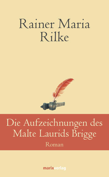 Als seine Eltern sterben, steht Malte Laurids Brigge, letzter Erbe eines der alten Adelsgeschlechter Dänemarks, vor den Scherben seiner Existenz. Der Müßiggänger in den Endzwanzigern erkennt, dass etwas geschehen muss. Er reist nach Paris, um sich als Dichter zu verdingen. Der Sog der bereits zur Jahrhundertwende pulsierenden Großstadt zieht ihn sofort in seinen Bann: Brigge gibt sich der Magie der Geschwindigkeit des Pariser Lebens hin, saugt die ihm voraneilende Gegenwart auf und bringt sie in all ihren Facetten zu Papier. In seinem Innern erwächst im Kampf gegen die Verführungskünste der urbanen Hast jedoch eine Gegenkraft: Brigge beginnt, seine eigene Person zu fokussieren. In einer Einkehr in sein vergangenes Leben als adliger Sprössling findet er zu seinem Ich zurück. In Die Aufzeichnungen des Malte Laurids Brigge zeigt Rilke seine Wortgewalt und sein Einfu?hlungsvermögen, mit denen er den Blick des Lesers auf die Zerrissenheit des Einzelnen in der Welt der Moderne lenkt.