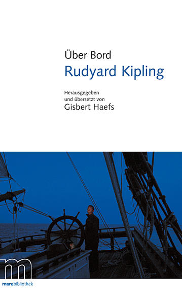Harvey Cheyne ist der Erbe eines Millionenvermögens. Eines Tages fällt er von Bord eines Passagierdampfers und damit aus der verwöhnten Welt der Privilegierten in den rauen Kampf ums Dasein an Bord der We’re Here, eines Kabeljaufischers vor Neufundland. Wie Mowgli aus dem Dschungelbuch muss sich Kiplings unvergesslicher Held auf eine neue Umgebung einstellen - allerdings quasi über Nacht. 1907 erhielt Rudyard Kipling als erster englischsprachiger Autor den Nobelpreis für Literatur. In dem zehn Jahre zuvor entstandenen Roman Über Bord verarbeitet Kipling seine persönlichen Erfahrungen in den USA und seine zwingende Vorahnung, dass das kommende Jahrhundert ein amerikanisches sein würde. Der deutsche Schriftsteller Gisbert Haefs präsentiert in der marebibliothek Kipling und seinen Roman Über Bord als wichtigen Teil der Weltliteratur - schon Ezra Pound, James Joyce, Bertolt Brecht und Jorge Luis Borges haben sich vehement für diesen Autor engagiert. In englischen Zitatenlexika ist Kipling nach Shakespeare und der Bibel der Autor mit den meisten Einträgen. Haefs’ Neu-übersetzung und ausführlicher Eingangsessay enthält eine biographische und literarische Würdigung Kiplings, die das sträfliche Vorurteil von Kipling als hässlichem Imperialisten und harmlosem Kinderbuchautor glänzend widerlegt.