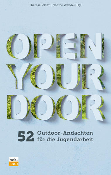 Open your door: • 52 Einladungen an Jugendliche, sich für neue Entdeckungen im Glauben zu öffnen. • 52 Einladungen an Jugendgruppen, die Tür ihres Jugendraums zu öffnen, rauszugehen und die Umgebung wahrzunehmen. Türöffner sind bekannte Gegenstände, Geräusche und Orte sowie Aktionen, sodass Alltag und Glaube leicht verständlich miteinander verknüpft werden. Jede Andacht ist zum Vorlesen geeignet und mit Bibelstelle, Kerngedanke, bei Bedarf Materialangaben, einem Gebet sowie einer weiterführenden Impulsfrage übersichtlich gestaltet. Ihre Kürze macht sie vielseitig einsetzbar. Ein Buch mit 52 Türen, um in der Jugendarbeit, Konfirmanden- und Firmarbeit, auf Freizeiten sowie in der Erlebnispädagogik- und Sportarbeit mit Jugendlichen ab 13 Jahren loszugehen und den Glauben zu erleben.