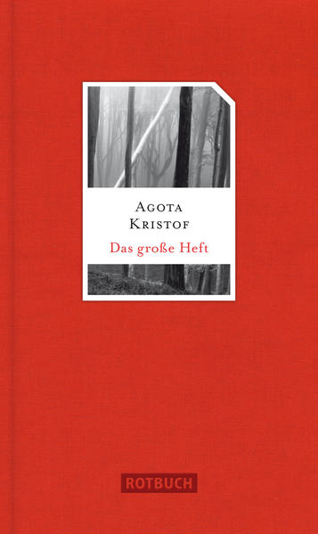 Agota Kristof, in die Schweiz emigrierte Ungarin, die in französischer Sprache schreibt, protokolliert in ihrem ersten Roman eine Kindheit, die nichts Idyllisches hat. Die Zwillingsbrüder werden zur Großmutter aufs Land geschickt, sie betteln, hungern, schlachten, stehlen, töten, sie stellen sich taub, blind und bewegungslos - sie haben gelernt, was sie zum Überleben brauchen.