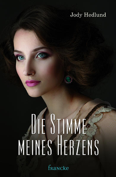 Britische Kolonien, Massachusetts, 1763. Susanna ist die Tochter einer wohlhabenden Pfarrersfamilie, die in vornehmen Kreisen verkehrt. Sie hat das Herz auf dem rechten Fleck und unterrichtet die Töchter armer Witwen. Doch ihr scharfer Verstand sehnt sich nach höherer Bildung, die ihr als Frau verwehrt blieb, und ihr Herz nach einem ebenbürtigen Gesprächspartner. Da wird ihr Benjamin vorgestellt, ein mittelloser Anwalt mit unkonventionellen Ansichten. Susanna gerät in höchste Gefahr, als sie seine heimlichen Aktivitäten gegen die britische Kolonialmacht unterstützt. Doch während die Vertrautheit zwischen ihnen wächst, scheint der Abgrund zwischen ihren Welten immer größer zu werden …