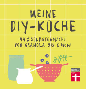 Sehr gut selbst gemacht - das ist die Devise. Die Sammlung von Rezepten und Projekten ermutigt dazu, sich einen freien Nachmittag oder ein entspanntes Wochenende Zeit zum Kochen zunehmen. In der Küche Neues wagen oder sich an traditionelle Lieblingsrezepte aus Omas Küche zu trauen ist mit dem verständlichen Kochbuch kein Problem mehr. Mit ein wenig Muße lassen sich dann jene Dinge zubereiten, die für gewöhnlich vom Supermarktregal direkt in den Einkaufswagen wandern. Seinen eigenen Sauerteig anzusetzen, regelmäßig zu füttern und saftiges Brot zu backen, braucht Zeit - ist im hektischen Alltag aber eine wunderbare Einladung zur Entschleunigung. Selbst gemacht schmeckt es oft hundertmal besser und ist auch noch gesünder. Das selbstbestimmte Zusammenstellen der Zutaten birgt viele Vorteile: Granola und Müsliriegel ohne Konservierungsstoffe, Gemüsechips anstatt Erdnussflips oder günstige laktosefreie Dinkelmilch als Alternative zu Kuhmilch. Glutenfrei? Ketchup fast zuckerfrei? Alles kein Problem für Selbermacher! Herrliche Gewürzmischungen, scharfe Currypasten und köstliche Tees aus selbst gesammelten Kräutern lassen die Herzen von Jägern und Sammlern, Mischern und Mörsern aufgehen. Ganz nach persönlichen Vorlieben zusammenstellbar. Für experimentierfreudige Einsteiger ist übersichtlich erklärt, wie man Fermentiertes, wie koreanisches Kimchi-Gemüse oder Trendgetränke aus Kombucha und Wasserkefir, herstellt. Von einigen Rezepten hat man womöglich noch nie etwas gehört wie z.B. Tofu aus Kichererbsen, Kokosjoghurt oder Knoblauch-Confit. Wer die doppelte Menge zubereitet, kann nicht nur seinen Vorratsschrank füllen, sondern gleich noch liebe Freunde beschenken.