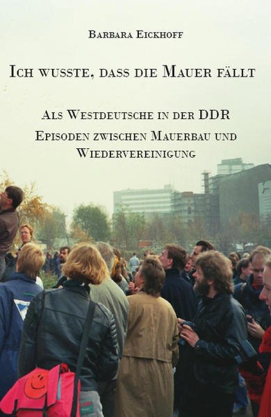 Am 13. August 1961, ich war damals neun Jahre alt und lebte in Bremen, erfuhr ich vom Beginn des Baues der Berliner Mauer. Obwohl ich nicht genau verstand, warum diese Mauer gebaut wurde, wusste ich aber, dass Familien oder Freunde, die zuvor gemeinsam in einer Stadt gelebt hatten, plötzlich gegen ihren Willen durch diese Mauer voneinander getrennt wurden. Und so baute ich in Gedanken Tunnel, um diejenigen Menschen aus der DDR zu befreien, die durch dieses Bauwerk praktisch eingesperrt worden waren. Seit dieser Zeit hat mich das Thema Berlin nicht mehr losgelassen. Schon bei meinem ersten Besuch in Ost-Berlin 1975 sagte ich, dass ich es noch erleben würde, dass die Mauer fällt, und dieser Überzeugung blieb ich treu, bis es dann am 9. November 1989 Wirklichkeit wurde.