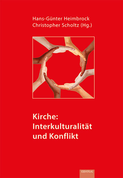 Die Interkulturalität der Gesellschaft fordert Kirche heraus. Immer öfter übertragen sich gesellschaftliche Konfliktdynamiken auf kirchliche Handlungsfelder. Dabei erweisen sich naive Vorstellungen von multikultureller Harmonie in der Praxis als wenig hilfreich. Welche Aufgaben und Möglichkeiten hat Kirche in der aktuellen interkulturellen Herausforderung? Was können kirchliche Mitarbeiter/innen zu einer konstruktiven Konfliktpraxis beitragen? Welche theologische Orientierung gibt es für interkulturelle Konflikte in Schule und Kirche? Der Band geht von konkreten Konflikten in kirchlichen und schu­lischen Kontexten aus. Die gut lesbaren Essays haben unterschiedliche thematische Fokussierungen. Sie eröffnen Zugänge zu verschiedenen Handlungsfeldern, Theorieansätzen und Lösungswegen. Menschen, die in Kirche und Schule mit interkulturellen Konflikten konfrontiert sind, finden in diesem Band 23 jeweils für sich lesbare Beiträge, die Anregungen und Horizonterweiterungen für eine gelingende Praxis liefern.