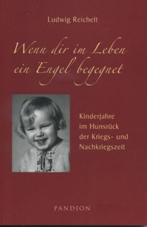 Ludwig ist gerade drei Monate, als seine Mutter stirbt. Eine Großtante und ihr Mann aus Freital-Burgk bei Dresden nehmen ihn als Pflegekind auf. Ludwig verlebt hier unbeschwerte erste Jahre. Doch im vorletzten Kriegsjahr nimmt sein Leben eine dramatische Wendung. Weihnachten 1943 fällt sein Vater an der Ostfront. Kurz bevor er eingezogen wurde, hatte er die Krankenschwester Wilhelmine Mosel geheiratet. Stiefmutter Wilhelmine holt Ludwig im Mai 1944 in ihre Heimat nach Dickenschied/Hunsrück, wo bereits sein älterer Bruder Ehrenfried ist. Mit gemischten Gefühlen, ebenso mit Wehmut blickt Ludwig Reichelt in diesem Buch auf die Kinderjahre in Dickenschied zurück. Neben der harten Arbeit in der Landwirtschaft hat er aber auch Schutz und Nestwärme erfahren. Er sagt: „Die Jahre auf dem Hunsrück haben mich geprägt wie keine andere Zeit.“