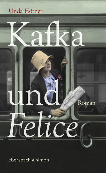 Auf den Spuren von Kafka und Felice - die wahre Geschichte einer außergewöhnlichen Liebe und eine fesselnde Zeitreise in das Berlin vor hundert Jahren. Beruhend auf Kafkas Briefen an Felice erzählt Unda Hörner fesselnd und atmosphärisch dicht die wechselhafte Liebesgeschichte des ungewöhnlichen Paares, das sich zwischen 1912 und 1917 immer wieder trifft, en passant auf Bahnhöfen, in Parks und Hotels, in Berlin, Prag oder Marienbad. Kafka wirbt immer wieder heftig um Felice, entpuppt sich jedoch bald als unsicherer Kantonist, der vor allem für eines brennt - das Schreiben. Daneben entsteht das lebendige Bild einer lebenslustigen jungen Frau, die ihre Arbeit liebt, gern tanzen geht und auch vor Kafkas Abgründen nicht zurückschreckt. Gemeinsam mit Kafka und Felice taucht der Leser tief ein in die Atmosphäre des zeitgenössischen Berlin kurz vor Ausbruch des 1. Weltkriegs bis an die Schwelle der Zwanzigerjahre - ein faszinierender Blick, gleichsam über Kafkas Schulter, auf eine bizarre Liebe, die leuchtende Spuren in der Weltliteratur hinterlassen hat.