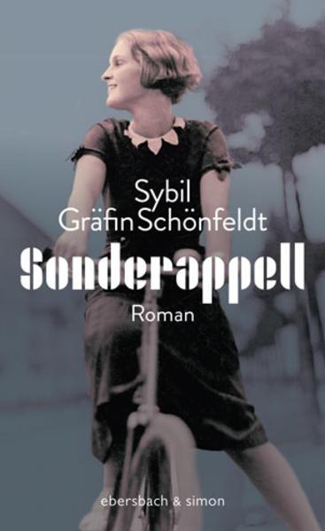 Sybil Gräfin Schönfeldts bewegender Roman über eine Jugend unterm Hakenkreuz Die 17-jährige Charlotte steht kurz vor dem Abitur, als sie Ende 1944 zum Reichsarbeitsdienst (RAD) nach Oberschlesien eingezogen wird. Schulung, Appelle, militärische Disziplin, Kameradschaft, Treue und Gehorsam sind dem Mädchen aus einer Offiziersfamilie vertraut. Doch während sie Kartoffeln schält, Ställe ausmistet und Panzersperren baut, kommen ihr erste Zweifel am nationalsozialistischen System. Zur Gewissheit werden sie durch Charlottes Freundschaft mit Ruth, der Tochter eines Widerstandskämpfers. Eines Tages ist Ruth verschwunden - und die Russen stehen vor Stettin. »Es geht nicht um die Idee der sozialen Arbeit, die sehr viel älter ist als der Reichsarbeitsdienst und von den Nazis nur übernommen und ihren Zwecken gerecht wurde. Es geht um diese Nazis und diese Zwecke. Und eben die werden noch heute so zäh und erbittert verteidigt, dass es Schrecken verbreitet.« Sybil Gräfin Schönfeldt