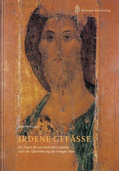 Trotz eines großen pastoralen Einsatzes und einer Flut theologischer Literatur scheint der christliche Glaube in unserer Gesellschaft nach und nach verloren zu gehen. Warum ist das so und wie kann jeder für sich dieser Entwicklung entgegenwirken? Eremit Gabriel Bunge besinnt sich auf Evagrios Pontikos und die Wüstenväter und verweist gemeinsam mit ihnen auf ein zunehmend selten praktiziertes Ritual: das persönlichen Gebet! Er ist sich mit den frühen Asketen einig: Nur die Praxis des persönlichen Betens kann den Glauben in der richtigen und angemessenen Weise stärken. Neben Wesen und Gesten des Gebets, werden in diesem Band auch Empfehlungen für geeignete Orte und Zeiten beschrieben.