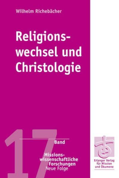 Charakteristische Erfahrungen von Afrikanerinnen und Afrikanern bei ihrem Übertritt zum Christentum kommen zur Sprache. Richebächer beschreibt die Gründe, die sie zu diesem Schritt in einen neuen Glauben geführt haben, und die Hindernisse, die ihnen auf dem Weg in eine alle bisherigen Grenzen überschreitende kultische Gemeinschaft begegneten, zu der sie bis heute gehören. Ebenso wird deutlich, dass sie in ihrem Christ sein Grundzüge der traditionellen Kultur bewahrt haben und damit zur Bereicherung christlicher Theologie beitragen. Als Beispiele hierfür werden afrikanische Varianten der Rede von Christus als 'König', 'Mutterbruder', 'Heiler' oder 'Altersgruppenherold' erörtert. Unübersehbar tritt hervor, wie herausfordernd fremde christliche Standpunkte für eine europäische Theologie sein können. Es leuchtet aber ebenso immer wieder auf, wie die unterschiedlichen Standpunkte zur Tragfähigkeit des Christusglaubens verhelfen und wie vielstimmig damit das Zeugnis der Kirche Jesu Christi ist.