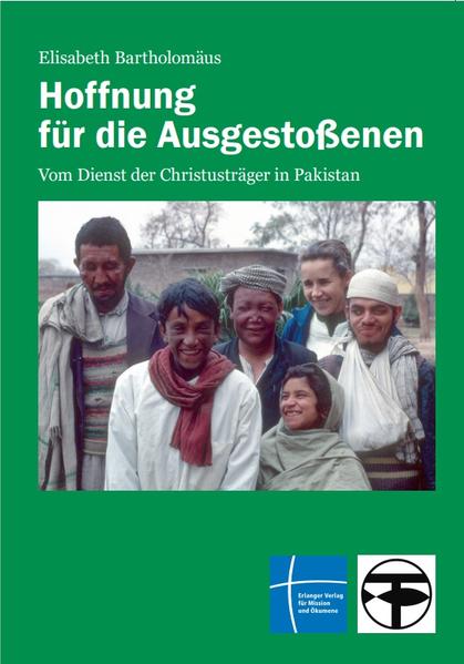 Anfang der 1960er Jahre in Hessen: Junge Leute beschließen, selbst und sofort etwas gegen die Not in Ländern der Dritten Welt zu tun. Sie gründen 1963 die evangelische Kommunität der Christusträger. Der geistliche Aufbruch, den sie erlebt haben, führt einige von ihnen nach Pakistan. Mit anfangs mehr Gottvertrauen als Fachkenntnissen wollen sie Lepra-Kranken helfen. Das Wunderbare und Überraschende: Es gelingt ihnen der Aufbau von Gesundheitsstationen, die Gewinnung von einheimischen Ärzten und - bald auch mit eigenen Krankenschwestern - der Ausbau der bis heute bestehenden Gesundheitsarbeit. Die Geschichte der Christusträger mit den Ausgestoßenen der Gesellschaft ist auch eine Serie von vielen kleinen und großen Wundern. Dass dabei öfters Gott die Hand mit im Spiel hatte, dessen sind sich die Christusträger sicher. Die Autorin, Dr. Elisabeth Bartholomäus, ist Ärztin, gehört der Christusträger-Schwesternschaft an und hat viele Jahre in Indonesien als Chirurgin im missionsärztlichen Dienst gearbeitet.