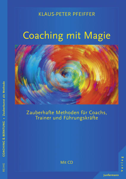 Was haben Coaching und Bühnenzauberei gemeinsam? Kann man das eine mit dem anderen verbinden? Genau das tut Klaus- Peter Pfeiffer. In diesem Buch beschreibt er, wie durch das Denken eines Zauberers Probleme zu Ressourcen werden können. Und wie denkt ein Zauberer, wenn er ein Zauberkunststück vorführt? Er muss glauben, dass er beispielsweise „wirklich“ einen Tisch zum Schweben bringen kann. Gleichzeitig muss ihm klar sein, dass es eigentlich nicht geht. Und dennoch „kann“ ein Zauberer das. Und wenn er an seine Zauberei glaubt, überträgt sich das auf die Zuschauer, dann ist es mehr als ein Trick. Ein Zauberer muss sein Handwerk beherrschen, muss wissen, wann er welchen Trick einsetzt und genau beobachten, ob das, was er tut, auch funktioniert. Folgt ihm das Publikum? Ist es im Geschehen involviert oder distanziert? Konstant ist der Traum präsent zu halten, dass hier etwas geschieht, was eigentlich unmöglich ist. Die Kunst des Zauberns besteht darin, dass die Zuschauer die Magie in sich selbst entdecken und damit Zustände von Staunen, Überraschung, Verwandlung erlebbar werden. Dieses Buch gewährt Ihnen einen Einblick in das Denken eines Zauberers. Mehr noch: In zahlreichen praktischen Übungen und Fallbeispielen lernen Sie die Perspektive des Zauberers auf die Bereiche Coaching und Training zu übertragen. Klaus- Peter Pfeiffer lehrt Sie durch die Kunst der Verzauberung ein Stück heilsamer, verwandelnder Magie einzu bringen sei es bei Einzelnen, Teams oder in Unternehmen. Und nebenher liest dieses Buch noch Ihre Gedanken vielleicht!