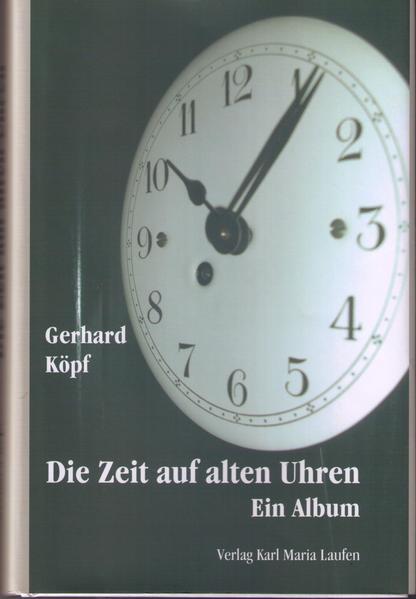 Auf alten Uhren vergeht die Zeit anders, und bisweilen scheint sie sogar stehen zu bleiben. So auch in diesem Album aus mehr als zwanzig Geschichten aus dreißig Jahren. Mal spielen sie im verlornene Blauen Land der Kindheit, mal in exotischer ferne, dann wieder in der Scheinwelt von Literatur, Theater und Film. Manchen Figuren, wie der eigensinnigen Tante Mirtel, begegnet der Leser öfter, andere haben nur einen einzigen Auftritt. Es sind heiter nachdenkliche Geschichten von beharrlichen Lebensglücksuchern und ihren bisweilen zu großen Illusionen sowie von kleinen Leuten in ihrem stillen Kampf zwischen Gelingen und Scheitern. Samt und sonders aber sind sie alle dem Erzähler eine gute Story wert.