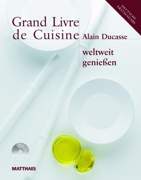 Über 500 Rezepte aus den Restaurants von Alain Ducasse aus aller Welt.Von Tokio bis Paris, New York, Las Vegas, Hong Kong oder Mauritius... Alain Ducasse nimmt seine Leser mit auf eine kulinarische Weltreise durch seine Restaurants. Das opulente Werk bietet einen außergewöhlichen Einblick in die Küche von Alain Ducasse und ihre multikulturellen Einflüsse. Von dem Drei-Michelin-Sterne-Restaurant bis hin zu seiner französischen Bäckerei. Ducasse teilt mit seinem Buch seine kulinarische Erfahrung aus 25 Jahren, sein Wissen und seine Liebe zu den Zutaten. Das Buch ist in sechs Kapitel gegliedert: Fisch, Fleich, Eier, Gemüse, Getreide und Desserts.