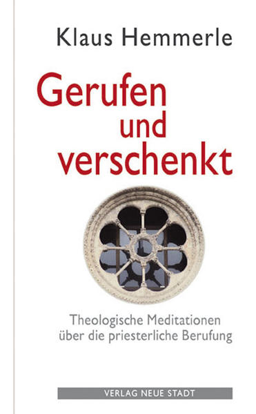 Nicht selten fühlen wir uns als Priester-und Bischöfen geht es da keineswegs anders-ortlos, hin und her geschoben, es fehlt der Atem, um irgendwo zur Ruhe zu kommen, und so fragen wir uns: Wo haben wir unsere Wurzeln, wo sind wir beheimatet?“ (Klaus Hemmerle) Die Beobachtungen und Anstöße des früheren Aachener Bischofs erweisen sich auch und gerade heute als wegweisend. Die oft nachgefragte Neuausgabe des lange vergriffenen Titels macht sie wieder zugänglich. Ein Buch für Priester und alle in der Seelsorge Tätigen, aber auch für Laien, die sich mit Rolle und Funktion der Priester beschäftigen.