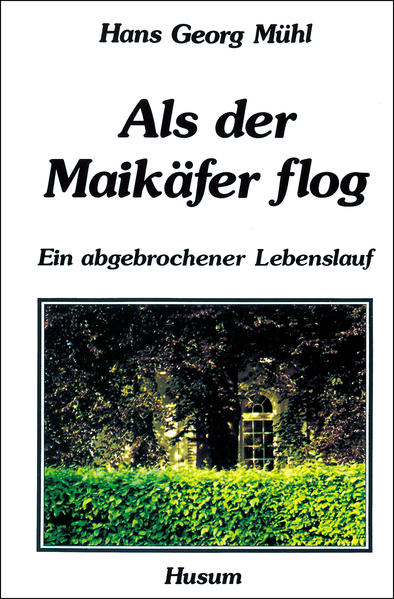 Dies ist nur scheinbar ein Heimatbuch. In Wahrheit ist es ein wenig Autobiographie, ein bißchen mehr Familienchronik, vor allem aber ein Lob- und Leidenslied für eine Generation. Verkleinert projiziert auf die Klasse einer kleinstädtischen Oberrealschule - allerdings vor pommerscher Kulisse. Leidenslied deshalb, weil diese Generation sechs Jahre ihres Lebens, wenn nicht gar ihr Leben, gegeben hat. Loblied deshalb, weil sie ganz anders gewesen ist, als man uns heute glauben machen will. Und als schließlich alles vorüber war, stand sie dennoch mit Wolfgang Borchert ,Draußen vor der Tür'. Der Maikäfer flog über die Grenze seiner engeren Heimat hinweg, und er fliegt noch immer! Trotzdem: Der Krieg findet in diesem Buch nur peripher statt. Er ist zwar da. Aber man sieht ihn nur wie in einem blindgewordenen Spiegel. Keine ,Stahlgewitter. Nur Reflexionen derjenigen, die seine ungefragten Statisten waren. Das Ganze ist weniger geschrieben als erzählt. Man muß zwar lesen, aber vor allem hinhören. Das ist nicht so schwer, weil der Erzähler meistens mit einem Auge zwinkert.