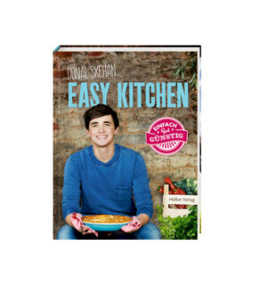 Gutes Essen muss nicht viel kosten. Donal Skehan zeigt in Easy Kitchen, wie man mit kleinem Budget und saisonalen Produkten vielseitig und richtig lecker kochen kann. Sehr charmant und ganz persönlich gibt der irische Fernsehkoch Tipps für eine bewusste und nachhaltige Ernährung, die günstig ist und großartig schmeckt.