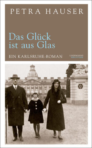 Von drei Generationen Karlsruher Leben zwischen 1890 und 1950 erzählt Petra Hauser in ihrem Debüt-Roman - vom angenehmen Leben inmitten der feinen Gesellschaftskreise, vom schönen Haus in der Karl-Friedrich-Straße, den Sommerfrischen auf dem nahen Dobel. Der großherzogliche Theatermaler Albert Wolf und seine Frau Lise sind in der Welt der Oper zuhause, mit der immer härter werdenden Realität können und wollen sie sich nicht abfinden. Die Töchter Elisabeth und Karola verleben eine traumhafte Kindheit, doch allmählich ändern sich die Zeiten auch für sie. Während Karola in die Durlacher Gesellschaft einheiratet, muss sich Elisabeth in den 1930er Jahren mit aller Kraft gegen den „deutschen“ Zeitgeist stemmen, um den Mann heiraten zu können, den sie liebt. In atmosphärischen Bildern voller Lokalkolorit schildert die Karlsruher Autorin das Schicksal einer Familie, die vom Strudel der historischen Ereignisse erfasst wird und beinahe darin untergeht.