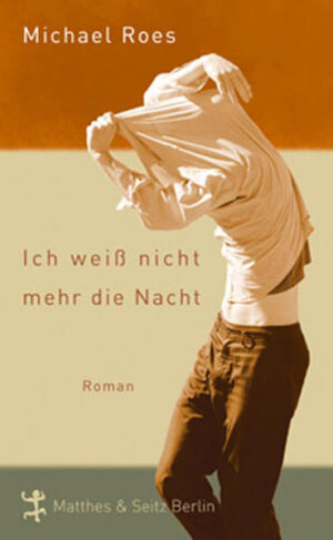 Eine Geschichte von Sehnsucht und Verlangen in einer deutschen Kleinstadt, die Suche nach Glück und dessen Scheitern. Die Unausweichlichkeit des Schicksals setzt Michael Roes in diesem dichten Roman spannungsvoll und literarisch genau in Szene. Stefanos wächst auf in einer deutschen Kleinstadt. Die banale Tristesse des Alltags versucht er durch ein Doppelleben zu durchbrechen: Tagsüber treibt er Sport mit einem philosophierenden Trainer in einer heruntergekommenen Turnhalle, die Nächte verbringt er als unnahbarer Barkeeper in einer Cocktailbar. Seine alternde Stiefmutter ekelt sich vor ihrem sich verändernden Körper und sehnt sich nach der Jugendlichkeit Stefanos. Ihr Sehnen wird zu Verlangen und ein tragisches Schicksal von antikem Ausmaß bahnt sich an. Mit dem Auge des Ethnologen und der poetischen Kraft des Dichters führt Michael Roes den Leser durch eine spannende und betörende Geschichte, in der er den Phädra-Mythos heraufbeschwört. Die Grenzgänge und Erkundungen zwischen Generationen, Kulturen, Lebensentwürfen und den Geschlechtern scheitern schließlich am Unvermögen der Verständigung. In all der tragischen Ausweglosigkeit lässt Michael Roes überraschend Momente der Hoffnung und des Glücks aufschimmern. »(...)die Vielschichtigkeit der Erzählweise, die den Roman sonst auszeichnet: so wenn Roes leichthin die Perspektiven mischt und wechselt