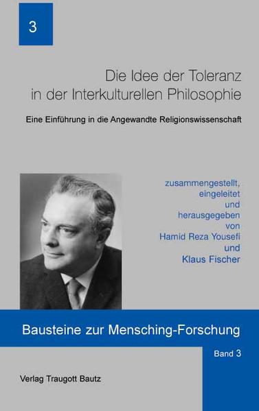 Werbetext Wir haben mit dem ersten Band der Reihe 'Bausteine zur Mensching-Forschung' die Serie von Publikationen, die dem Werk Gustav Menschings gewidmet sind, begonnen. Mit dem vorliegenden Band wird diese Reihe in 'Neuer Folge' fortgesetzt. Die Angewandte Religionswissenschaft ist das Erbe des interkulturellen Denkens Menschings. Eine tiefgehende Diskussion über diese Disziplin, die seinerzeit in ihrer Eigenart nicht erkannt worden war, hat innerhalb der traditionellen Religionswissenschaft wie auch in der Philosophie kaum stattgefunden. Bis zum heutigen Zeitpunkt setzen sich lediglich der Kulturphilosoph Ram Adhar Mall und Udo Tworuschka systematisch mit den Eckpunkten dieser Disziplin auseinander. Gegenwärtig ist ein großer Schub in der Entwicklung der Angewandten, interkulturellen Religionswissenschaft festzustellen. Sie ist insbesondere in der interkulturellen Philosophie, aber auch in anderen angewandten Wissenschaften wie der Friedens- und Konfliktforschung, der Soziologie, der Pädagogik und der Anthropologie, Gegenstand des Interesses. Die Weltprobleme, die eine enge Verflechtung zwischen Religion, Politik und Wirtschaft aufzeigen, zwingen zu einer engen Zusammenarbeit aller Fachbereiche. Es gilt, aus verschiedenen Blickwinkeln zu untersuchen, warum kulturegoistische, theorieverhaftete Haltungen existieren, die auch Religionen häufig instrumentalisieren. Der Praxisbezug der Angewandten Religionswissenschaft ergibt sich aus ihren Zielen: sie verfolgt die Revision bisheriger ethnozentristischer Meinungen über fremde Kulturen und will zur Verwirklichung verstehender d.h. inhaltlicher Toleranz zwischen den Religionen, Kulturen und Philosophien beitragen. In diesem Zusammenhang kommt der Selbst- und Fremdhermeneutik Menschings immense Bedeutung zu. Hierbei handelt es sich um 11 Aufsätze, die sich mit der Toleranz und das Programm der Angewandten Religionswissenschaft auseinandersetzen. Die Absicht der Herausgeber ist nicht, Einheitlichkeit in Sichtweise, Methode oder Ergebnis herauszustellen, sondern ein Spektrum von Herangehensweisen aufzufächern, das die vielen Möglichkeiten, sich dem Thema zu nähern, dokumentiert. Gegenstand und Aufgaben der Angewandten Religionswissenschaft herauszuarbeiten und kritisch zu beleuchten ist ein Ziel der geplanten Aufsatzsammlung. Sie wird Anfang August 2003 als dritter Band der ,Bausteine zur Mensching-Forschung' erscheinen. Die Aufsätze wurden von Hamid Reza Yousefi und Prof. Dr. Klaus Fischer eingeleitet und herausgegeben. Weitere Rezensionen: Stephan Schmidt polylog. Forum für interkulturelle Philosophie 5 (2004) Thorsten Paprotny Philosophischer Literaturanzeiger Juli 2004 Hermann-Josef Scheidgen Philosophischen Literaturanzeiger, Heft 2/2007.