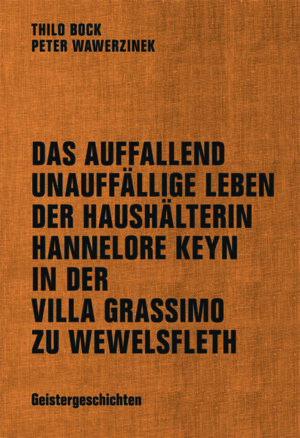 Lässt sich ein geheimnisvollerer Ort für das Gipfeltreffen eines legendären Literaturkritikers, einer ehemaligen Ministerpräsidentin, eines Nobelpreisträgers und einer streitbaren Haushälterin vorstellen als die spinnendurchwobene Kammer eines Hauses, das in der holsteinischen Wilstermarsch steht? Zusammen mit ausgewählten Texten früherer Döblin-Stipendiaten widmen die Berliner Autoren Thilo Bock und Peter Wawerzinek ihre Geistergeschichten der guten Seele des Dichterhauses in Wewelsfleth und erzählen zugleich ein Stück jüngerer deutscher Literaturgeschichte.