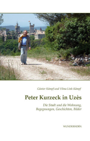 Der aus Böhmen stammende und in Mittelhessen aufgewachsene Schriftsteller Peter Kurzeck (1943-2013) hat die letzten 20 Jahre seines Lebens zu großen Teilen in der kleinen südfranzösischen Stadt Uzès verbracht. Etliche seiner Romane, darunter auch der opulente Vorabend, sind dort entstanden, obwohl Frankreich in seiner eigenwilligen, der Erinnerung ans letzte Jahrhundert gewidmeten Prosa nicht die Hauptrolle spielt.   Das zwischen Avignon und Nîmes gelegene Uzès hat ein für Frankreichs Süden ungewöhnliches, von Mittelalter und Renaissance geprägtes Stadtbild, war Bischofssitz, und die riesige Burg der Herzöge von Uzès verfügte sogar über einen eigenen Wohnturm für den französischen König. Uzès ist aber auch eine lebendige, urbane Stadt, mit deren zahlreichen Cafés, Restaurants und dem inzwischen berühmten Markt Peter Kurzeck ebenso vertraut war wie mit der teilweise wilden Hügellandschaft rundum.   Das Verleger- und Autorenpaar Günter Kämpf und Vilma Link-Kämpf (†2022) hat nahe bei Uzès in einem ehemaligen Bauernhof zwei Jahrzehnte gelebt und gearbeitet und unterhielt einen freundschaftlichen Kontakt zu Peter Kurzeck. Es beschreibt die Stadt und deren besondere Geschichte aus ebenso intimer Erfahrung wie den Autor Kurzeck in dieser südlichen Umgebung. Die Schilderung gemeinsamer Ausflüge, z.B. in die Camargue und ans Meer, zum nahen Pont du Gard und Informationen über die einzigartige Garrigue-Landschaft der Region, ergänzen den Text. Dazwischen kommt immer wieder auch Peter Kurzeck selbst zu Wort.   So entstehen, zusammen mit den zahlreichen Fotos, ein Porträt des Autors und Freundes P.K. und zugleich ein individueller kleiner Reiseführer für Uzès und die umgebende Landschaft, in der neben den bedeutenden historischen Spuren auch Wein, Oliven, Trüffel sowie Kirschen und Aprikosen eine große Rolle spielen.