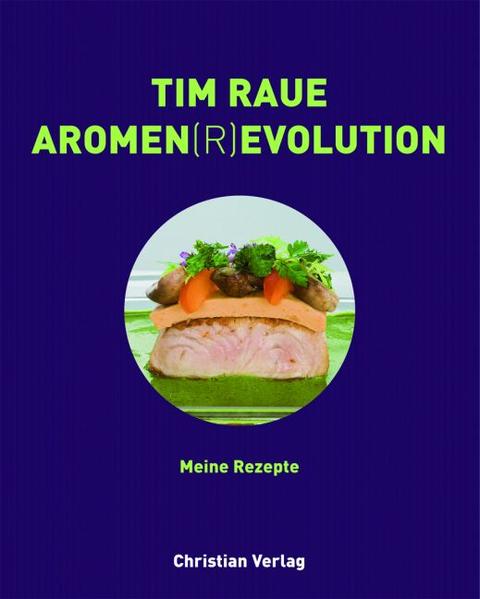 Tim Raue „Koch des Jahres 2007“, wird von allen Gastro-Kritikern zu den besten Köchen der jungen Generation gezählt. „Regenbogenbunt geschmackvoll“, „großes Gaumenkino“ (GM 2008) - so begeistert er im Berliner Restaurant seine Gäste. Schon beim Lesen der Rezeptnamen steigt die Neugier auf seine einzigartige Aromenküche: "Gazpacho mit Passionsfrucht-Granité, Ostseewildlachs mit Lauch-Ingwerpüree & Salat von der Wassermelone, Grüner-Tee-Meringue mit Rosen-Litschi-Creme". Dieses Buch ist sein Rezeptbuch zum Nachkochen - kein anderer hat die Geheimnisse seiner Kochkunst je so freimütig preisgegeben. Damit die 80 Rezepte aus der Aromenküche auch gelingen, sind die neuen Küchentechniken, Garmethoden und Profi-Tricks Schritt für Schritt (mit Step-Fotos) erläutert.