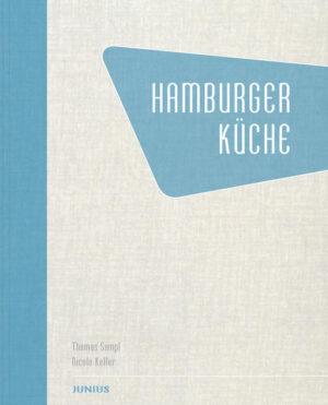 Rezeptbücher von Hamburger Spitzenköchen gibt es einige, auch an traditionellen Rezeptsammlungen mit den echten und vermeintlichen Klassikern der Hamburger Küche fehlt es nicht. Dass diese allerdings weit mehr zu bieten hat als Birnen, Bohnen und Speck oder Labskaus und ganz andere Qualitäten aufweist als opulente Zutatenverwendung und fettschwere Soßen, hat der Hamburger Koch Thomas Sampl in jahrelanger Beschäftigung mit alten, teils handgeschriebenen Kochbüchern aus Hamburg und dem norddeutschen Raum herausgefunden. Hamburger Küche bietet die Essenz dieser Beschäftigung und präsentiert eine Auswahl von sechzig Gerichten der Hamburger Regionalküche in einfacher und zugleich raffinierter Form. Dabei nimmt das Buch auf veränderte - u.a. vegetarische - Essgewohnheiten Rücksicht und passt die alten Rezepte neueren Kochtechniken an. Einen besonderen Akzent setzt das Kochbuch mit seinem puristischen Produktverständnis, stellt in der Rubrik »Warenkunde« die besonderen Eigenschaften der Zutaten in den Vordergrund und kommt so der geschmacklichen Substanz der Gerichte auf die Spur. Ergänzt wird das Buch durch weitere Rubriken, z.B. zu Anbaugebieten im Hamburger Umland, sowie Informationen zu regionalen und internationalen Einflüssen auf die Hamburger Küche.