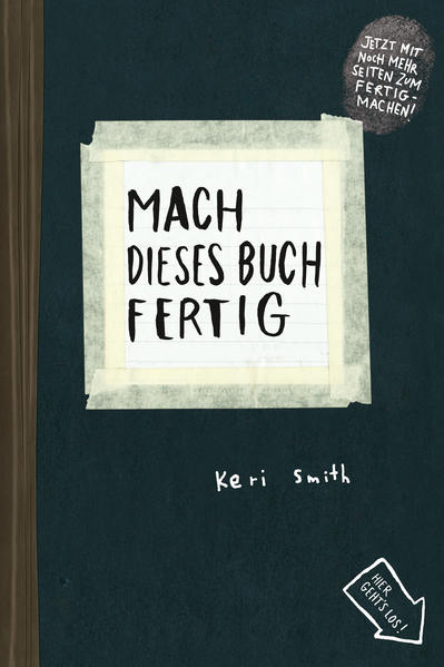 Nichts reinkritzeln. Keine Knicke machen. Nichts draufkleckern. Und bloß nicht im Regen liegen lassen. Wir haben es alle von klein auf gelernt: Bücher muss man gut behandeln. Dass es aber unheimlich Spaß macht, genau das nicht zu tun, zeigt dieses ideensprühende Buch: Bohre mit einem Bleistift Löcher in diese Seite. Dokumentiere dein Abendessen. Nimm das Buch mit unter die Dusche. Archiviere hier die Briefmarken all deiner Post. Schreibe mit dem Stift im Mund. Tobe dich auf dieser Seite aus, wenn du richtig sauer bist. Jede Seite dieses Buches wirkt wie ein Befreiungsschlag und setzt ungeahnte kreative Energien frei. Schaffen ist zerstören, sagt Keri Smith. Das Umgekehrte ist allerdings genauso richtig. Denn während man das Buch rundum fertig macht, entsteht ein witziges, spannendes und sehr individuelles Kunstwerk. Lass dich davon inspirieren und dann: Mach dein Buch fertig! JETZT AUCH ERHÄLTLICH: Die erweiterte Ausgabe mit drei neuen Covern - in limitierten Auflagen und nur für kurze Zeit!