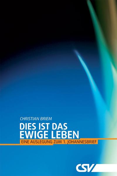 Der Apostel Johannes bedient sich einer schlichten Sprache. Mit einfachen Worten und Sätzen drückt er jedoch tiefgründige Wahrheiten aus. Das wird gerade auch in seinem ersten Brief deutlich. Der erste Johannesbrief bringt Christus als das Ewige Leben vor uns, das bei dem Vater war und uns offenbart wurde. Das ewige Leben wurde Kindern Gottes mitgeteilt und wird in ihnen dieselben Charakterzüge offenbaren, die in dem Sohn Gottes vollkommen gesehen wurden. Johannes beschreibt diese Kennzeichen des neuen Lebens ausführlich. Er will dadurch vor allem die Gläubigen in der Gewissheit des ewigen Lebens festigen, zugleich aber auch Verführer entlarven, die sich hoher Kenntnisse rühmen, aber nicht zu den Kindern Gottes gehören. Diese Auslegung bietet eine gründliche Vers-für-Vers-Betrachtung des ersten Johannes-Briefes. Sich anhand dieses Briefes mit der Herrlichkeit des Herrn Jesus und den Vorrechten der Familie Gottes zu beschäftigen, wird jeden gläubigen Leser mit Dank und Freude erfüllen.