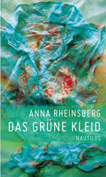 Eine zwei Meter lange rote Federboa, einen lila Handschuh und ein grünes Kleid findet die Heldin auf einem gigantischen Kleiderberg in einer staubigen Lagerhalle. Zusammen mit anderen schräg kostümierten jungen Kunstproduzentinnen sucht sie ihren eigenen kompromisslosen Weg. Silberne Fische in Gläsern, Mimosensträuße, ein rotes Pferd und immer neue Trödelkleider bilden die Szenerie verschiedener Liebesabenteuer, die vom jugendlichen Aufbegehren, von Reisen und Lebensentwürfen, vom Abseitsstehen, Verlassenwerden und Tod handeln. Assoziativ und in der Zeit springend entwirft Anna Rheinsberg ein Tableau autobiografisch inspirierter Erlebnisse. Immer geht es der Autorin um Glück und Schönheit, sie schildert Aufbrüche und Zusammenbrüche, Mut und Wut. Anna Rheinsberg hat viel Empathie für ihre Figuren, kann sie originell und mit wenigen Strichen als eigene Wesen charakterisieren. Man glaubt sich in einer Traumwelt, einem Zauberreich, in dem auch bestimmte Dinge und Tiere mit leben. Die Tragik von Verlust und Scheitern rahmt diese Folge von fantastischen Erlebnissen aus der 'unendlichen Zirkulation des Begehrens' ein.