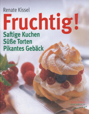 Backen mit Früchten: Süß oder pikant, klassisch oder exotisch, für jeden Anlass und zu jeder Jahreszeit! Fruchtig schmeckt, was hier aus dem Ofen kommt: leichtes Gebäck, saftige Kuchen und festliche Torten, die sich köstlich verbinden mit heimischem Obst oder Früchten. Naschkatzen und Leckermäulchen finden hier neben Klassikern eine Vielzahl noch wenig bekannter internationaler Rezepte für feine Desserts oder glanzvolle Torten: Süß und saftig schmecken zum Beispiel Papaya-Orangen-Kuchen oder Birnendessert mit Zimtsabyon. Fruchtig pikant dagegen kitzeln Apfel-Zwiebel-Kuchen oder Papaya-Käse-Quiche den Gaumen. Aber auch ungewöhnliche Kombinationen wie etwa die Tintenfisch-Tarte mit Sharonfrüchten zeigen, dass pikante Quiches, Brote und Gebäck eine reizvolle Geschmacksverbindung mit Früchten eingehen. Alle Rezepte sind getestet und gelingen garantiert - so haben Profis wie Pioniere der Backkunst gleichermaßen Spaß am Ausprobieren.