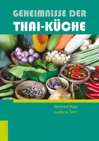 „Die thailändische Küche begeistert mich seit über 30 Jahren. Ich stamme aus einem Allgäuer Elternhaus, in dem viel und sehr gerne selbst gekocht und mit der ganzen Familie am Tisch gespeist wurde. Das war fester Bestandteil unseres Familienlebens und hat auch unter uns Geschwistern den Zusammenhalt gefördert. Denn zusammen zu essen bedeutete bei uns auch, viel miteinander zusammen zu sein und sich spontan auszutauschen, wie es jedem wirklich geht. Während in unseren Breitengraden diese wunderbare Esskultur immer mehr verloren geht, habe ich sie auf meinen Reisen durch Thailand wiedergefunden - und war begeistert. Durch eine jahrzehntelange Freundschaft zu einer thailändischen Familie, deren Mutter in ihrer Region eine Koryphäe der thailändischen Küche ist, habe ich die Traditionen rund ums Essen und seine Zubereitung kennen und lieben gelernt. Rezepte sammle ich schon mein Leben lang. Allein um das Wissen meiner Eltern und Großeltern zu erhalten. In Thailand faszinierten mich stets die frische Zubereitung, die enorme Vielfalt an Zutaten, Gewürzen und Kräutern sowie die Kombinationen von süß, sauer und scharf - oftmals in einem Gericht vereint. In diesem Buch habe ich Ihnen meine schönsten Rezepte zusammengestellt. Das Beste: Sie sind allesamt sehr einfach zu kochen. Und die Zutaten, die Sie nicht im örtlichen Lebensmittelhandel oder auf dem Markt erhalten, bekommen Sie in der Regel im gut sortierten Asiashop.“ Bernhard Rosa