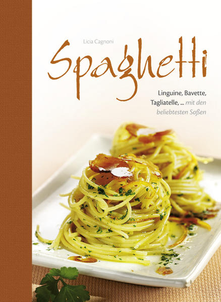 Spaghetti, Tagliatelle, Linguine, Bavette - lange Nudeln sind die beliebteste, bekannteste und klassischste Spezialität der italienischen Gastronomie. Sie stehen im Mittelpunkt der mehr als 50 traditionellen und neuen Rezepte, die alle in der Redaktionsküche gekocht und ausprobiert worden sind. Ob als Vorspeise, schnelles Mittagessen oder Sonntagsessen mit der Familie, die Gerichte eignen sich für jede Gelegenheit. Jedes Rezept ist mit einem hochwertigen ganzseitigen Farbfoto und einer entsprechenden Weinempfehlung versehen. Wertvolle Hinweise und Tipps, woran man eine gute Pasta erkennt und wie man sie richtig kocht, damit sie „al dente“ ist, sowie eine Reihe von typischen Grundsoßen runden dieses moderne Kochbuch ab.