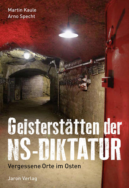 Zwischen 1933 und 1945 schufen die Nationalsozialisten zahlreiche Rüstungswerke, Militäranlagen, Konzentrationslager und Erziehungsanstalten. Über die Jahre sind viele dieser Relikte der NS-Diktatur in Vergessenheit geraten und dem Verfall überlassen worden. Vierzehn dieser düsteren Orte stellen Martin Kaule und Arno Specht hier vor, darunter das gigantische Hydrierwerk Pölitz, in dem synthetische Treibstoffe für die Wehrmacht hergestellt wurden, das Stollensystem »Geheimprojekt Riese« und Stätten der Indoktrination wie die Napola Anhalt. Eindrucksvolle Fotografien und informative Texte erzählen die beklemmenden Geschichten, die sich hinter den bröckelnden Mauern verbergen – und erinnern an Deutschlands dunkle Vergangenheit.