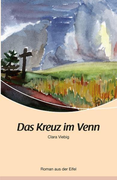 Das Kreuz im Venn' ist einer der erfolgreichsten Romane Clara Viebigs. Eindrucksvoll weiß sie die Weite des Hohen Venns im Wechsel der Jahreszeiten zu beschreiben - und als Kontrast dazu die Kleinstadt im engen Flußtal. Diese Landschafts- und Naturbeschreibungen bilden den Rahmen und die Bühne der eigentlichen Handlung. Auf ihr läßt Clara Viebig Figuren aus ganz unterschiedlichen Gesellschaftsschichten auftreten. In der Stadt (leicht als Monschau zu erkennen) lebt der reiche Fabrikbesitzer samt Familie und trifft sich mit seinen bürgerlichen Freunden im Gasthof 'Zum weißen Schwan', der von der attraktiven und offenherzigen Witwe Helene geleitet wird. Auch die in ihrem Standesdünkel befangenen Offiziere vom nahen Truppenübungsplatz zieht es dorthin. In Heckenbroich, dem nahegelegenen Eifeldorf auf der Höhe, sind die Bauern mit ihrer Arbeit noch voll eingebunden in den Ablauf der Jahreszeiten, und strenge religiöse Vorstellungen bestimmen wie seit altersher das Leben in den Familien. Jenseits der Dorfwiesen, hoch oben im Moor, liegt das Lager mit 40 Strafgefangenen, die dort das Land urbar machen sollen. Unter dem strengen Regiment des Aufsehers führen sie ein hartes, karges Arbeitsleben, in jeder Hinsicht am Rande der Gesellschaft. Clara Viebig hat im 'Kreuz im Venn' ein eindrucksvolles Bild der gesellschaftlichen Situation jener Zeit geschaffen. Ihre erzählerische Kraft zieht auch den Leser am Ende des 20. Jahrhunderts in seinen Bann. Mit dieser Ausgabe liegt der Roman endlich wieder in ungekürzter und unveränderter Form vor.