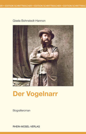 »Der Vogelnarr« erzählt die Lebensgeschichte von Joseph Wolf, einem Bauernjungen, der als Mathias Wolf in einem der kleinsten Dörfer des Maifeldes, in Mörz, geboren wurde. Der talentierte Junge sollte als Erstgeborener den Hof übernehmen. Was ihn von klein auf aber wirklich interessierte, waren die wilden Tiere seiner Umgebung. Wann immer er Zeit fand, beobachtete und zeichnete er sie. Oft gab es deshalb Auseinandersetzungen mit dem Vater. Statt die Feldarbeiten zu erledigen, malte er lieber die Raben auf dem Acker, wurde als »Vogelnarr« beschimpft und es setzte Ohrfeigen. Der Vater sah in seinem Sohn einen Taugenichts und verwehrte ihm eine künstlerische Ausbildung. Doch Mathias ließ sich nicht von der Malerei abbringen, er wollte nur eines werden: Tiermaler. Unbeirrt ging er seinen Weg und traf schließlich auf Wissenschaftler und Künstler, die ihm weiterhalfen. Dass der einfache Bauernjunge schließlich in England zum bedeutendsten Tiermaler seiner Zeit wurde, klingt fast wie im Märchen. Tatsächlich aber war es ein schwerer Weg, bis er sich an die Spitze der naturwissenschaftlichen Malerei hoch gearbeitet hatte. Leider ist der bedeutende Künstler des 19. Jahrhunderts in Deutschland kaum bekannt und zu Unrecht in Vergessenheit geraten. Gerade heute hat er uns noch viel zu sagen, als Tiermaler, Tierfreund und als Wegbereiter des Tierschutzes.