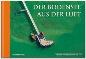 Der gesamte Bodensee liegt uns zu Füßen: herrliche Landschaften, einzigartige Städte, traumhafte Buchten, idyllische Inseln, stolze Burgen, geheimnisvolle Klöster und romantische Schlösser.Holger Spiering gilt als der bekannteste Bodensee-Fotograf und hat sich in den vergangenen 20 Jahren ausschließlich seiner Heimatregion verschrieben. Seine besten Aufnahmen zu Wasser, zu Land und aus der Luft wählte er für die feine Bodensee-Bibliothek aus. Jeder Band wird durch informative Texte der Reise-Journalistin Iris Lemanczyk und ausführliche Bilderklärungen zu jedem Motiv ergänzt.